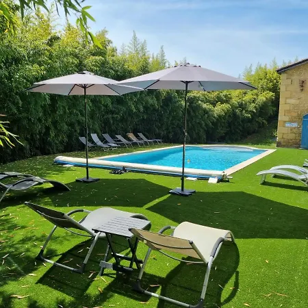 Le Clos De La Caneda * サルラ・ラ・カネダ