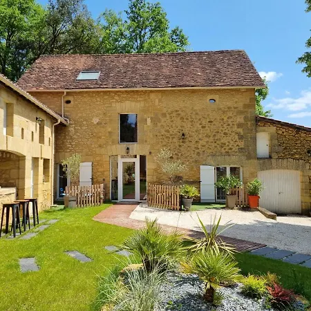 Le Clos De La Caneda * サルラ・ラ・カネダ
