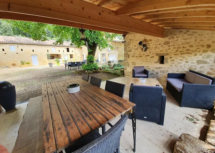 Le Clos De La Caneda